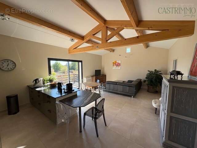 Maison à RESTINCLIERES