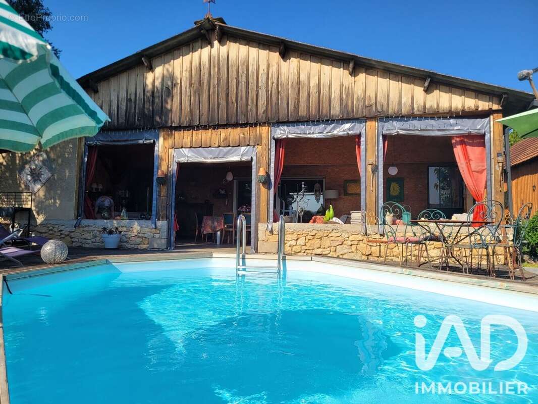 Maison 161 m² à Coux-Et-Bigaroque  - photo 2