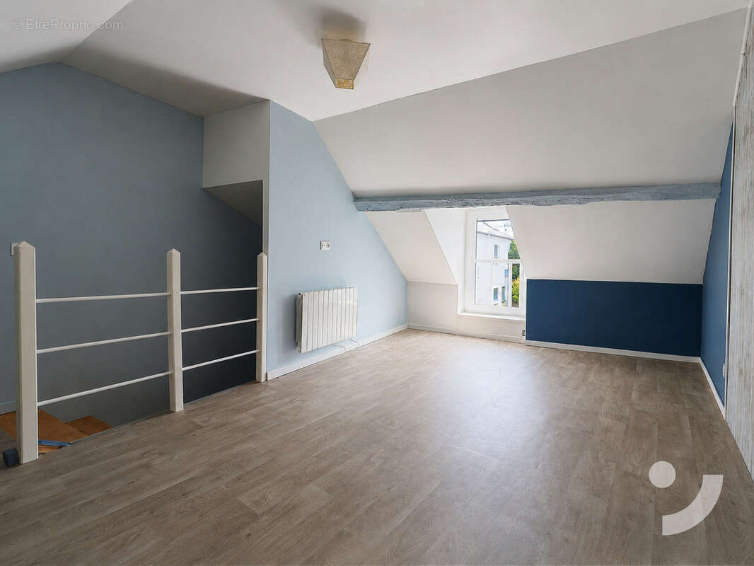 Maison 130 m2 avec 3 chambres, extérieur et garage à Romery - photo 9