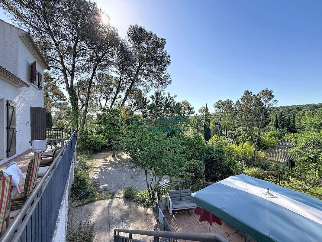 Maison 193 m² à Saint-Clement-De-Riviere  - photo 3