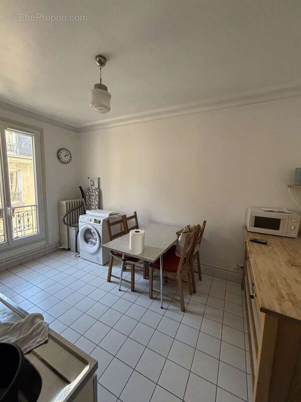 Appartement à PARIS-18E