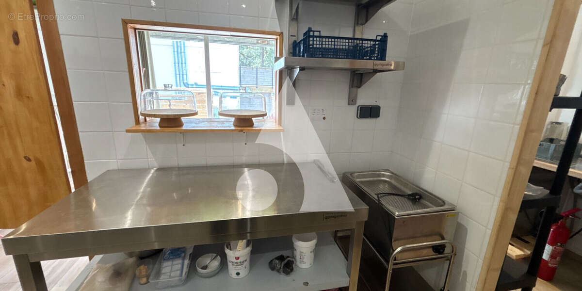 Commerce à LES MATHES