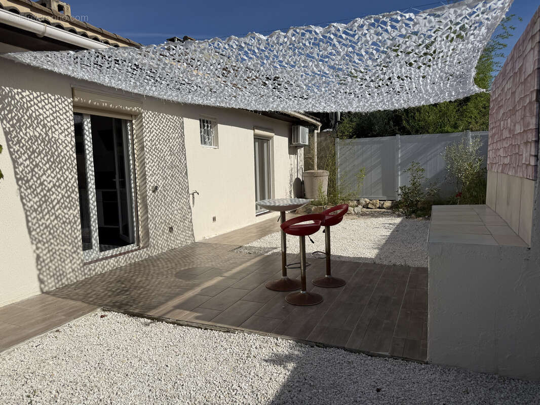 Maison T4 rénovée avec garage, cave et jardin   Nîmes Les Capitelles - photo 15