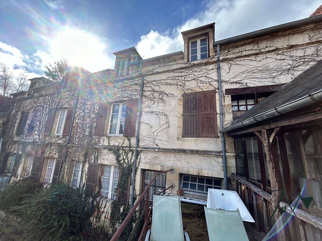 Appartement à SAINT-AMAND-MONTROND