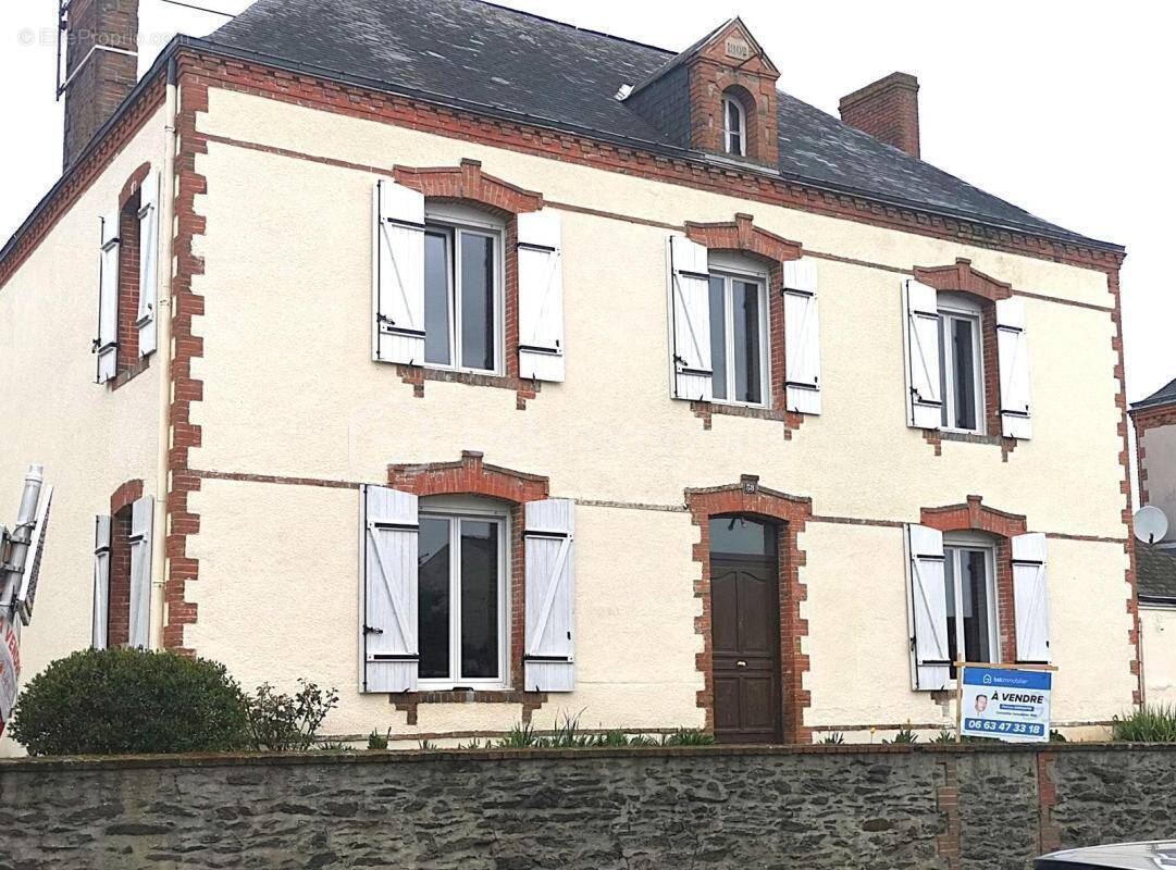 Maison à CHEMILLE