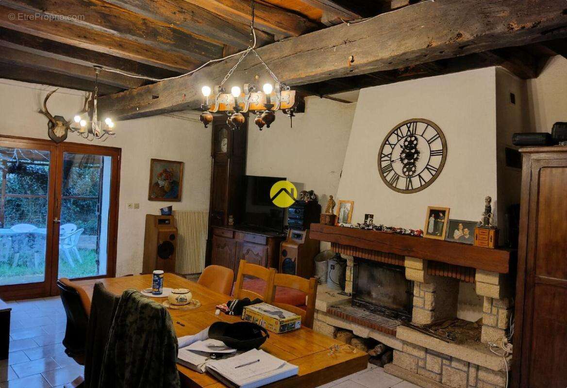 Maison à CHATEAU-SUR-ALLIER