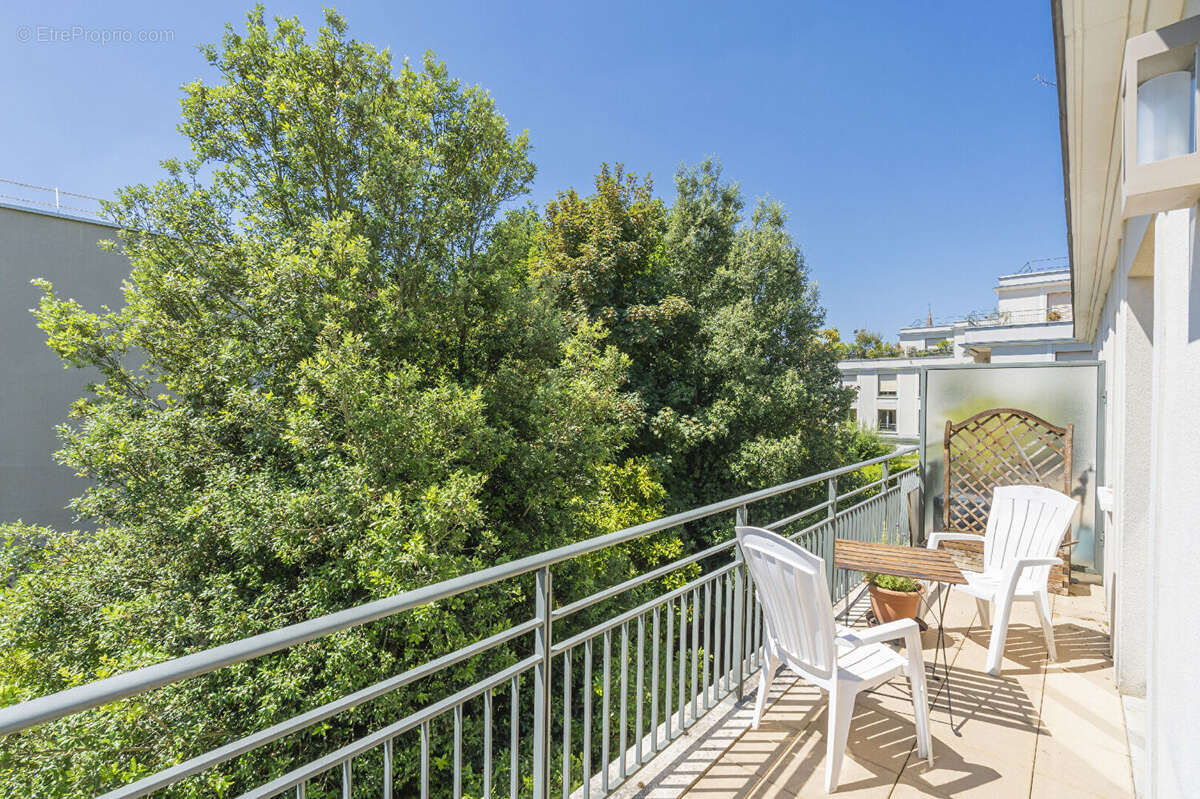 Appartement à GARCHES