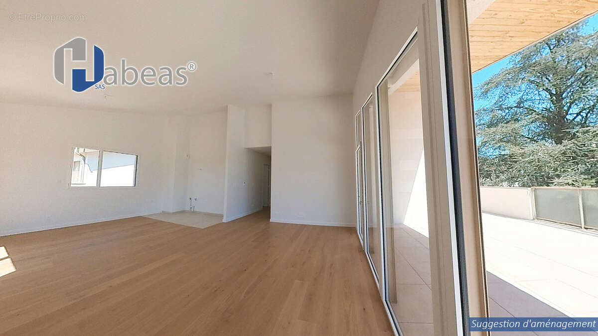 Appartement à SAINTE-FOY-LES-LYON