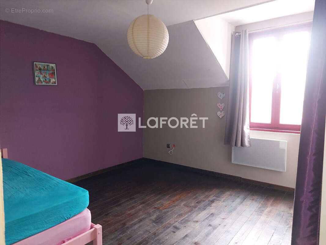 Maison à REBREUVIETTE