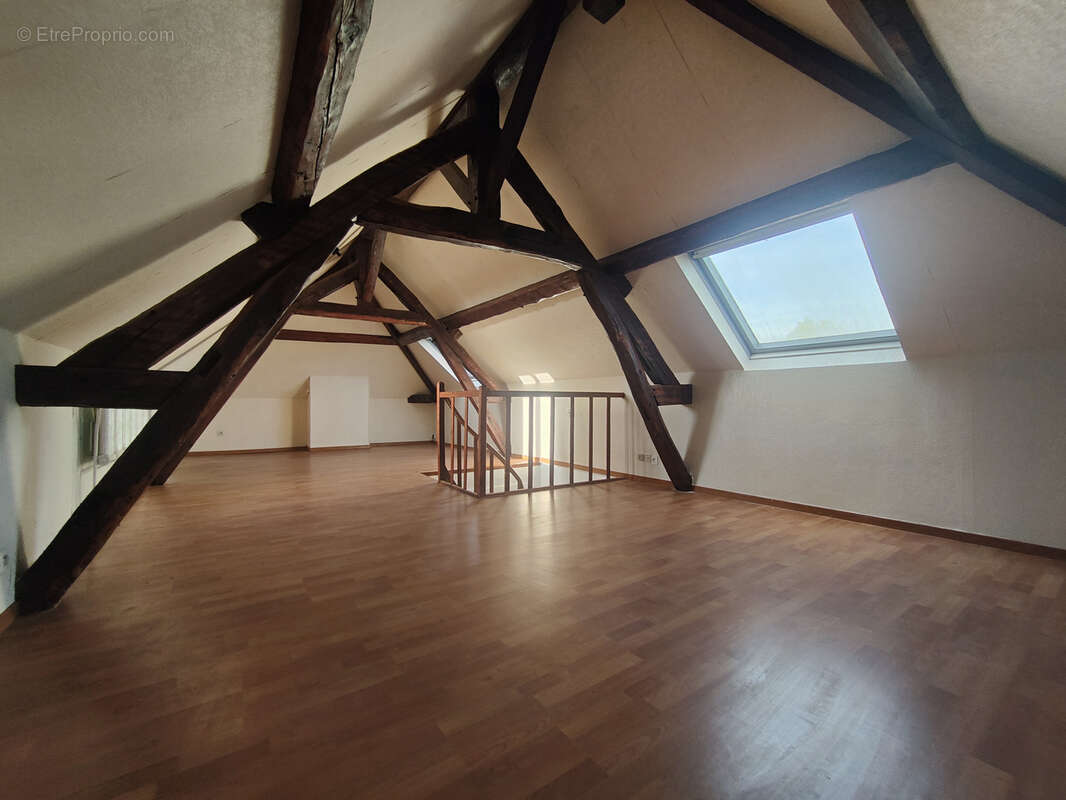 Superbe maison bourgeoise de 160 m2 hab avec sous-sol grand garage de 30 m2 sur 270 m2 de terrain clos au calm - photo 17