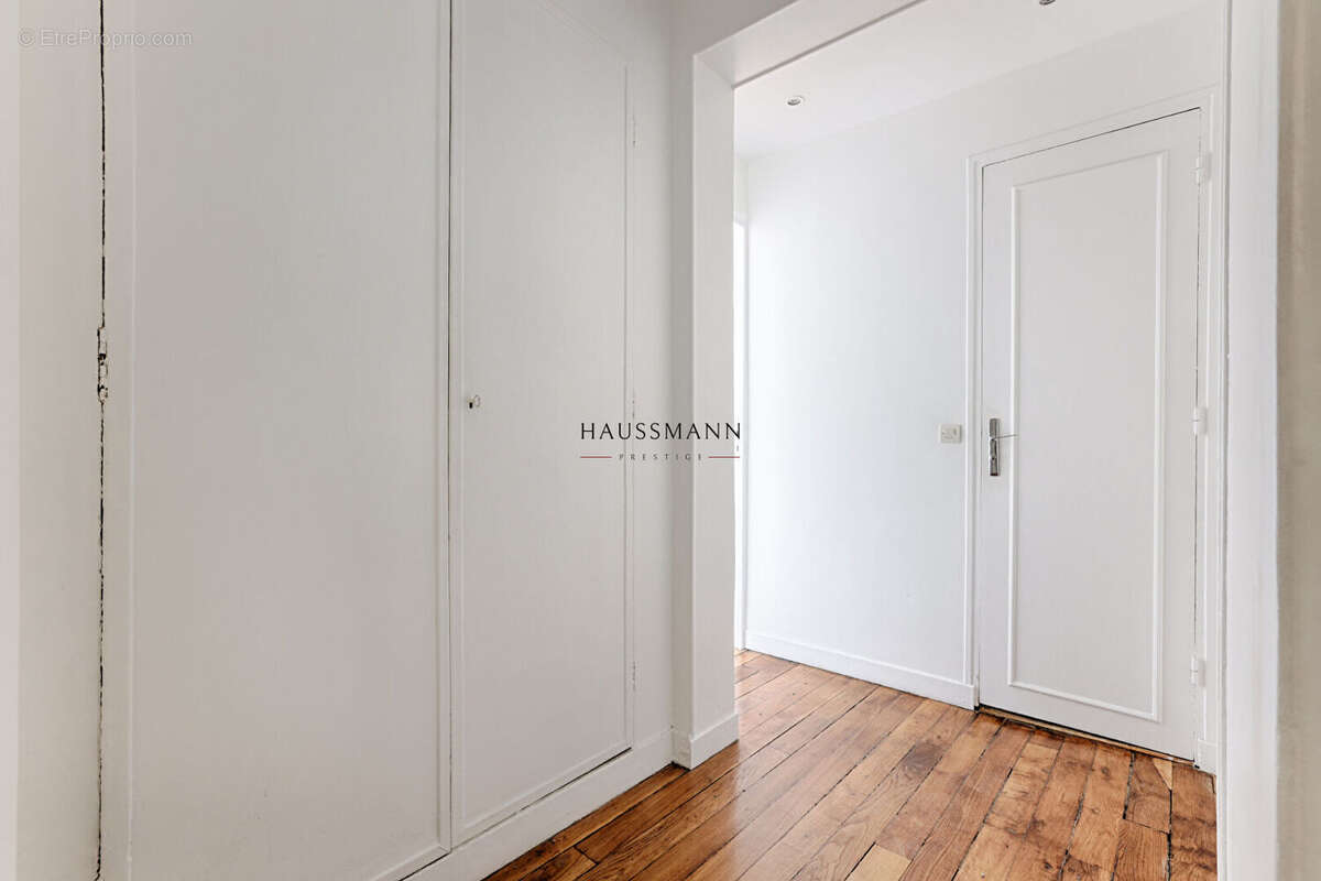 Appartement à LEVALLOIS-PERRET