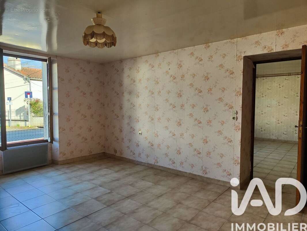 Photo 8 - Maison à LAVARDAC