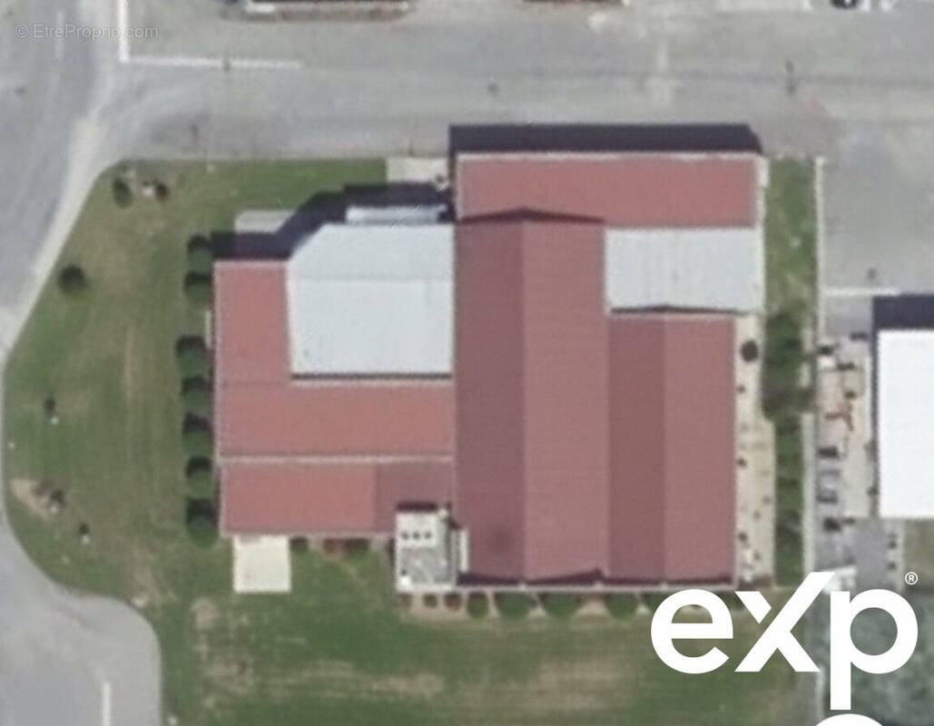 Commerce à HEYRIEUX