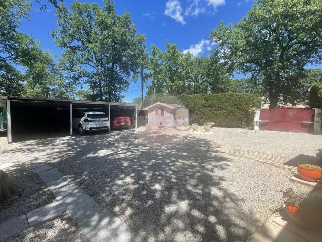 Maison à SAINT-PAUL-EN-FORET