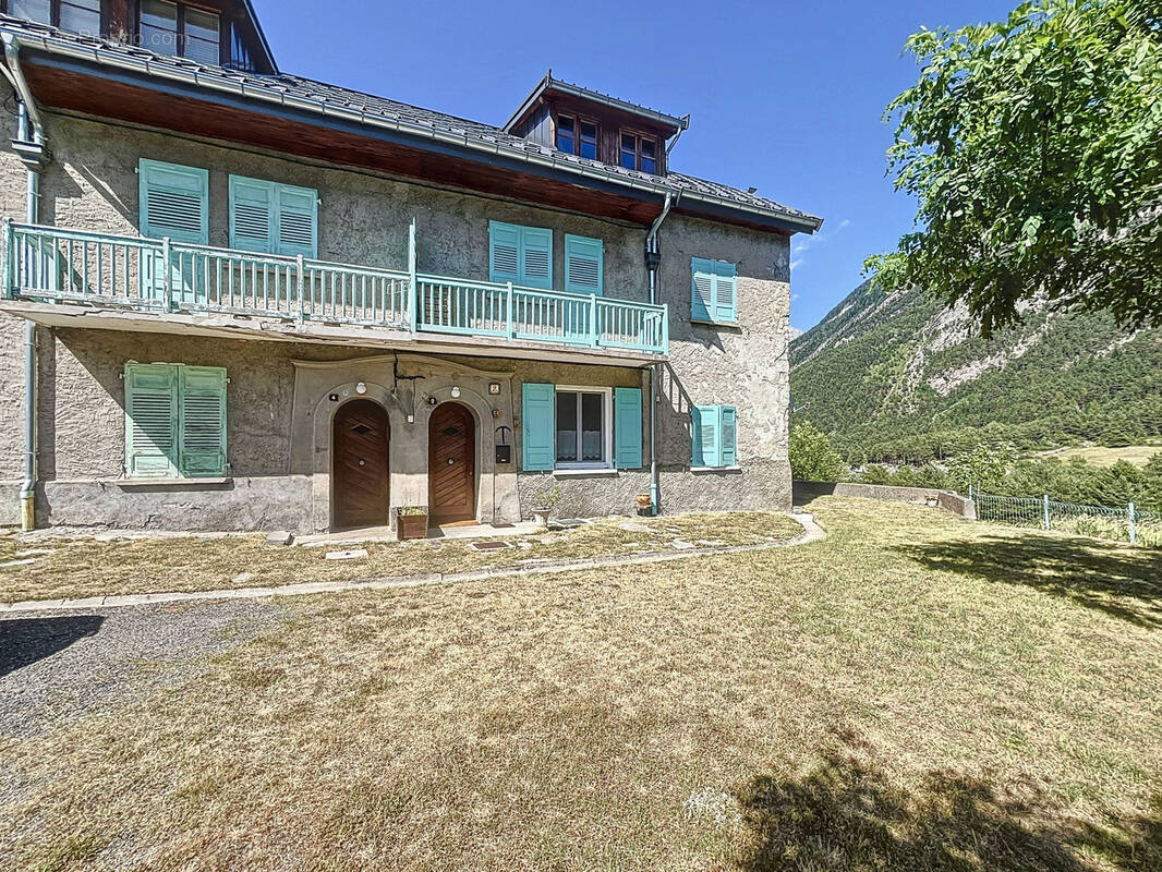 Appartement à LA CONDAMINE-CHATELARD