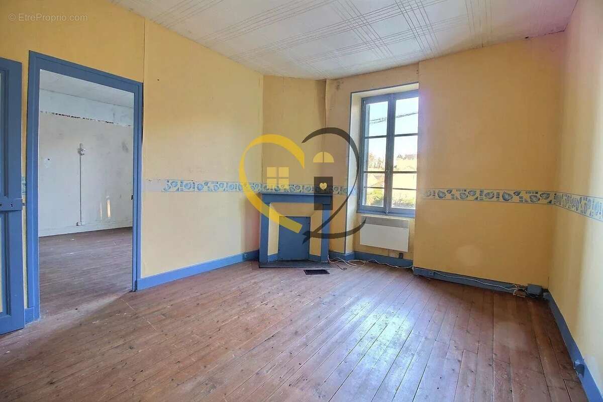 Maison à CHATEAUNEUF-SUR-CHER