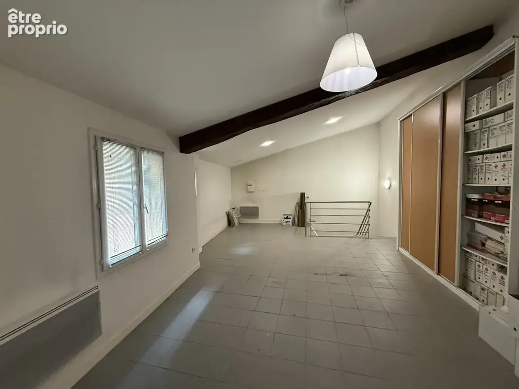 Immeuble - local commercial - deux appartements - photo 5