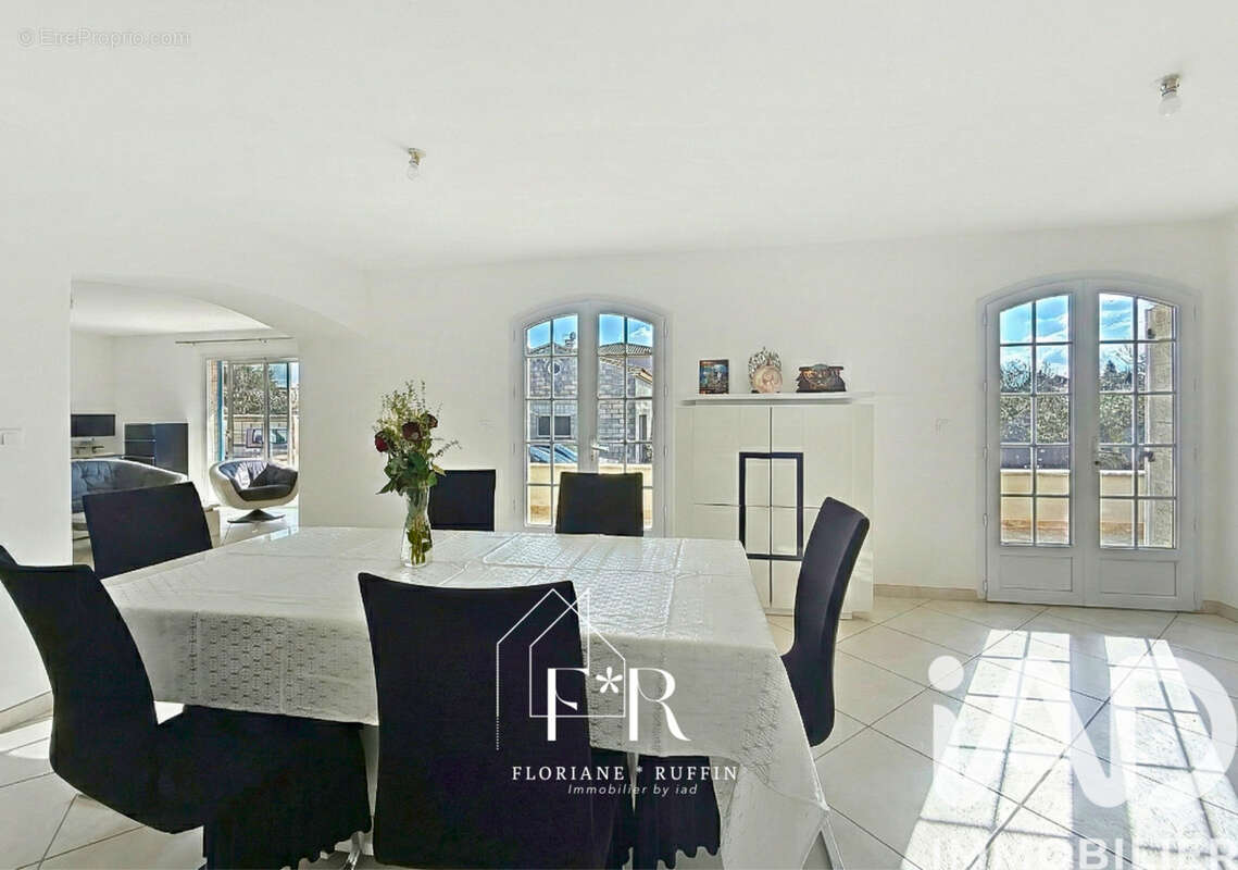 Photo 5 - Maison à PERNES-LES-FONTAINES