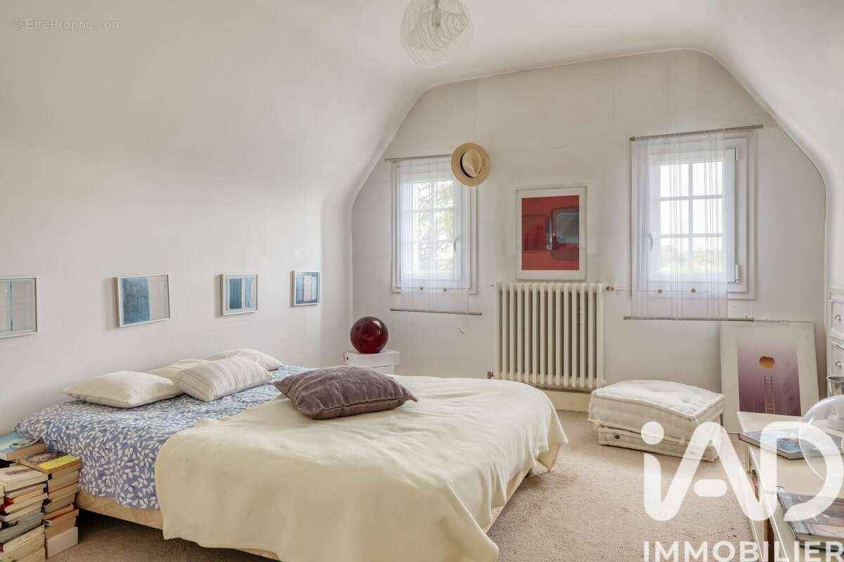 Maison 137 m² à Saint-Gatien-Des-Bois  - photo 9