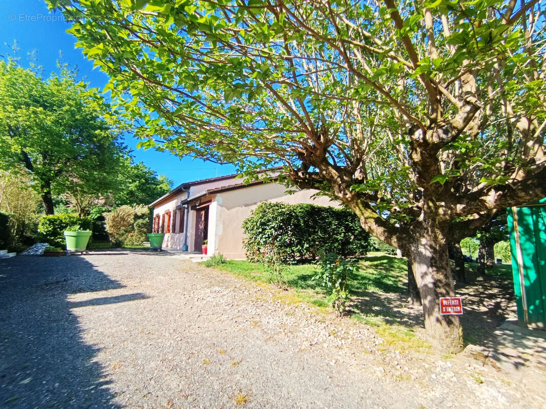 Maison à CONDEZAYGUES