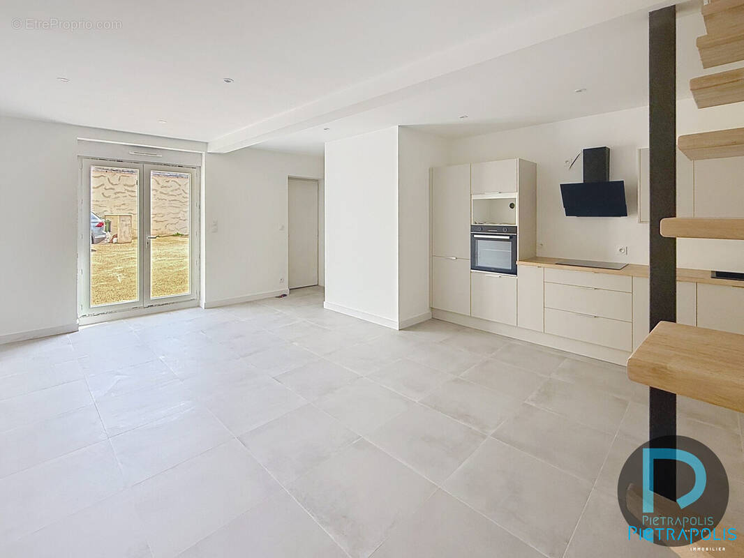 Appartement à MANZIAT