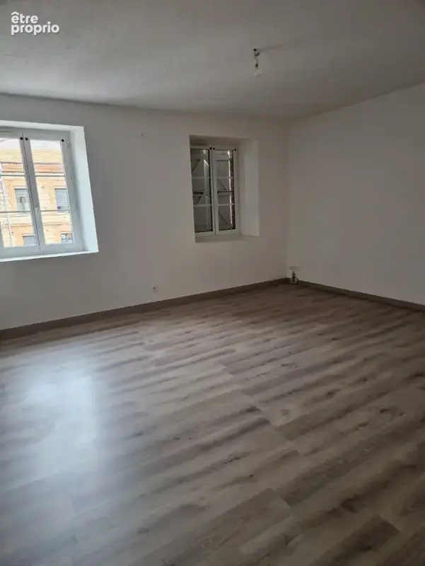 RIEUMES Centre immeuble de 180 m² - photo 4