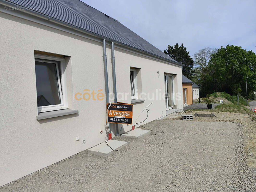 Maison à MARCEY-LES-GREVES