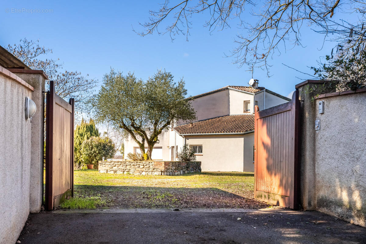 Maison à ESTANCARBON