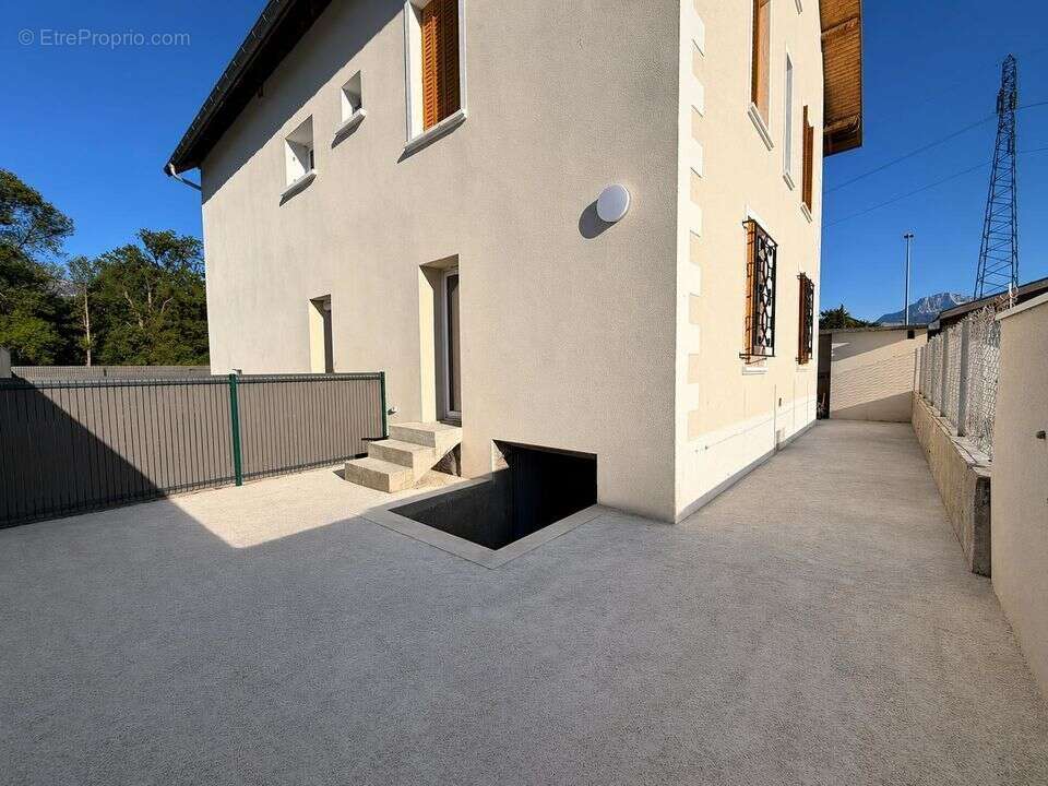 Appartement à LA MOTTE-SERVOLEX