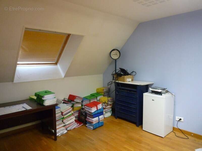 Dpt Aisne (02), LA CROIX SUR OURCQ  à vendre ensemble immobilier professionnel  1170 m2 ateliers et bureaux sur 3000 m2 de terra - photo 25