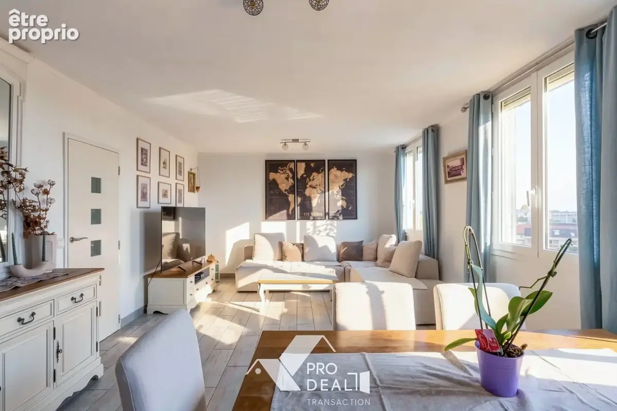 Appartement 78 m² à Bron  - photo 2