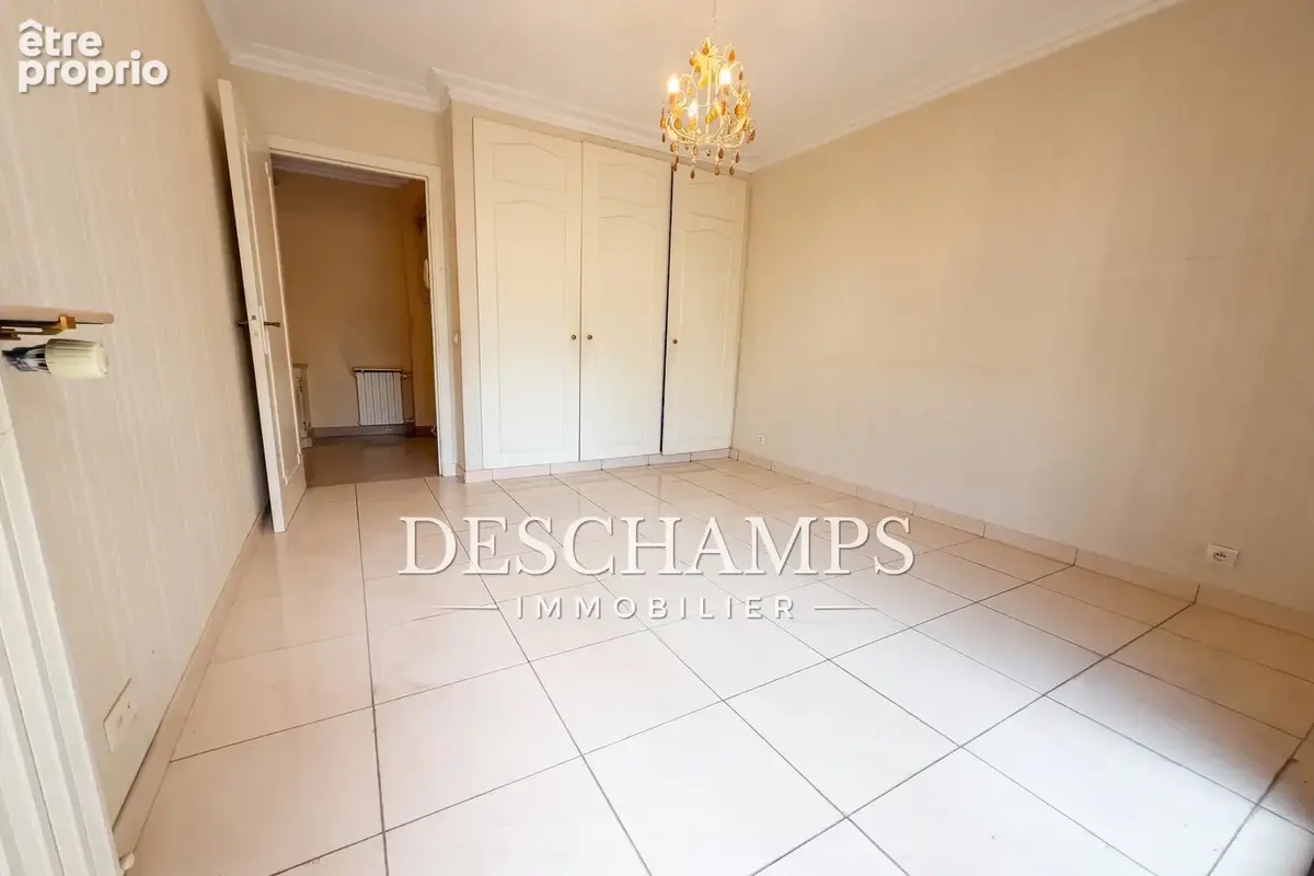 Appartement 3 pièces 75 m² à vendre à Antibes (06160) - photo 9