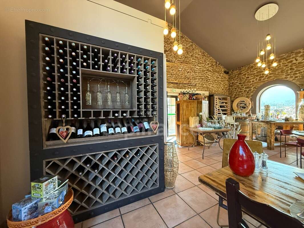 A vendre  Anduze Mas en pierre 10 pièces 446 m2 dont 1 appart.132m2 + Piscine et Bassin naturel parking 20 voitures - photo 11