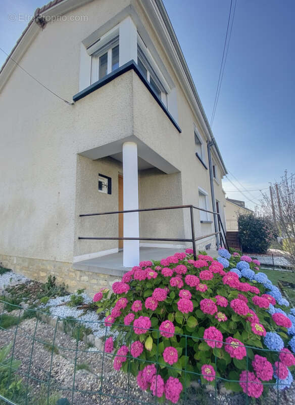 Maison à COULOUNIEIX-CHAMIERS
