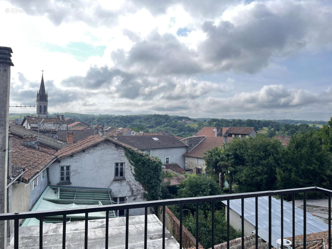 IMG_7535 - Commerce à NONTRON