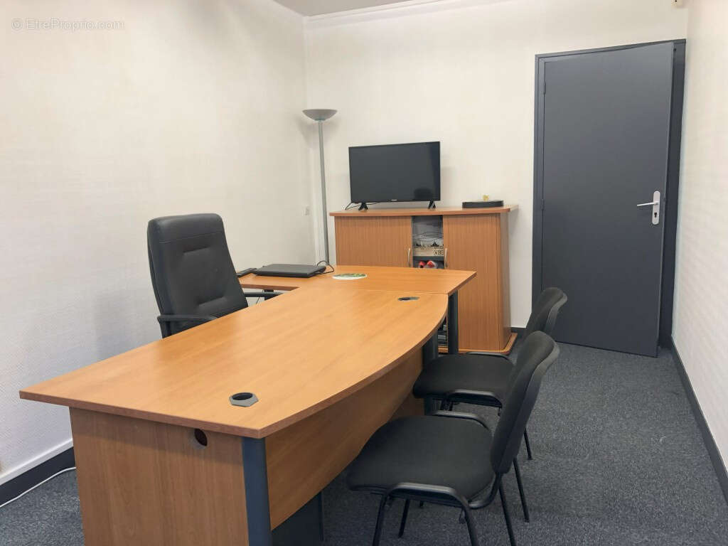 Commerce à LA FERTE-BERNARD