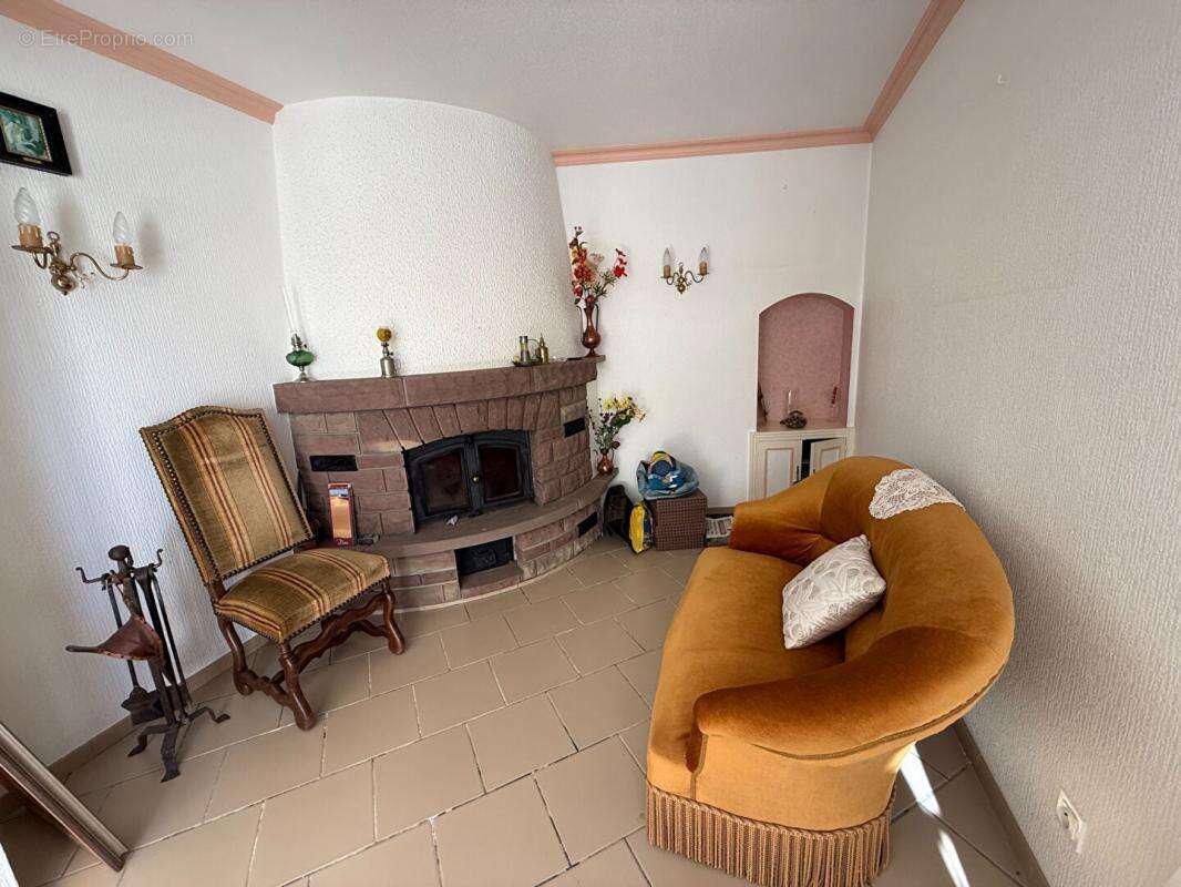 Maison à LURCY-LEVIS