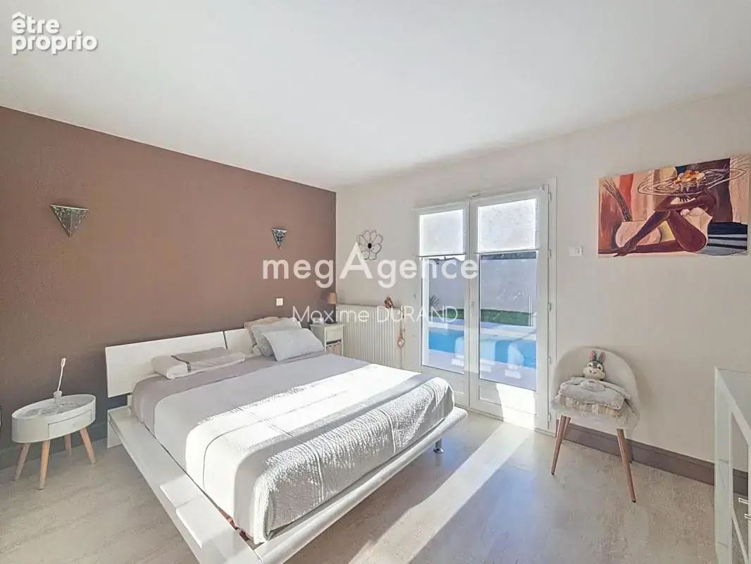 Maison familiale avec vaste pièce de vie et suite parentale de plain-pied à Cholet - photo 8