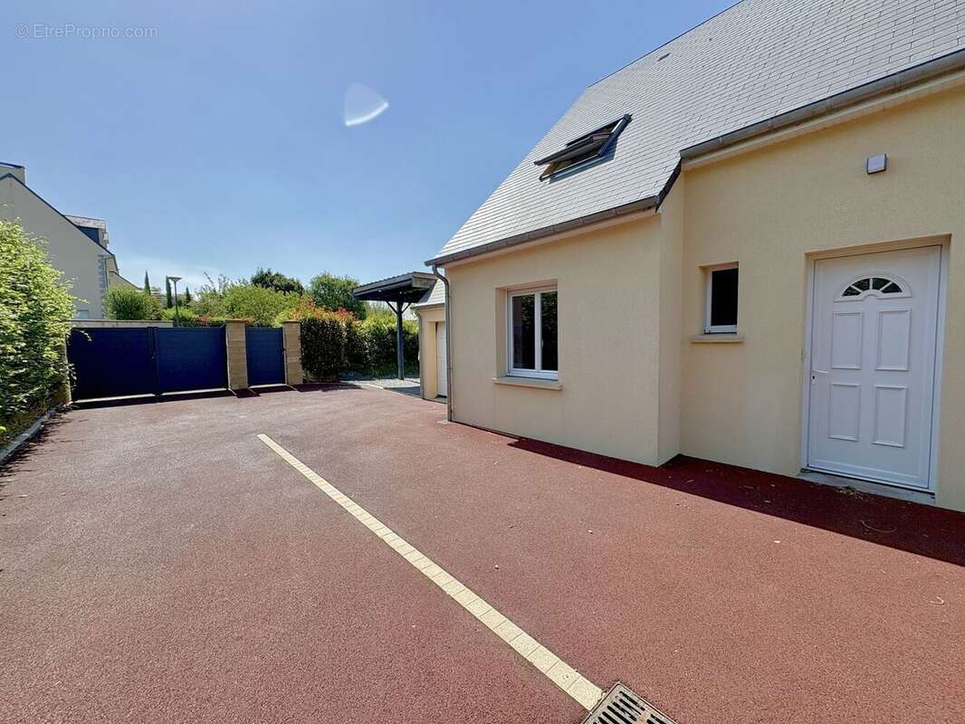 Maison 112 m² à Sainte-Suzanne-Sur-Vire  - photo 8