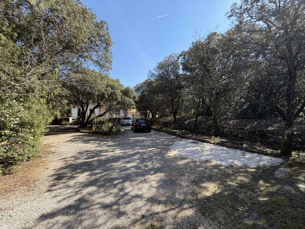 Maison à SAINT-MAXIMIN-LA-SAINTE-BAUME