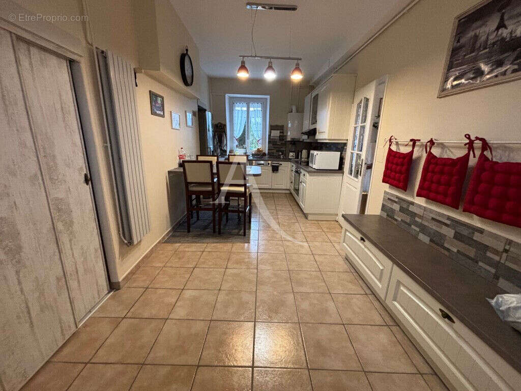 Appartement à FOURCHAMBAULT