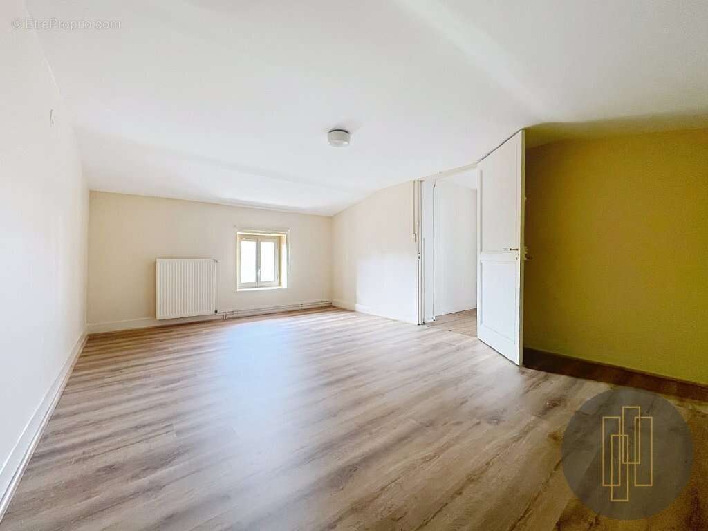 Maison à VILLEFRANCHE-SUR-SAONE