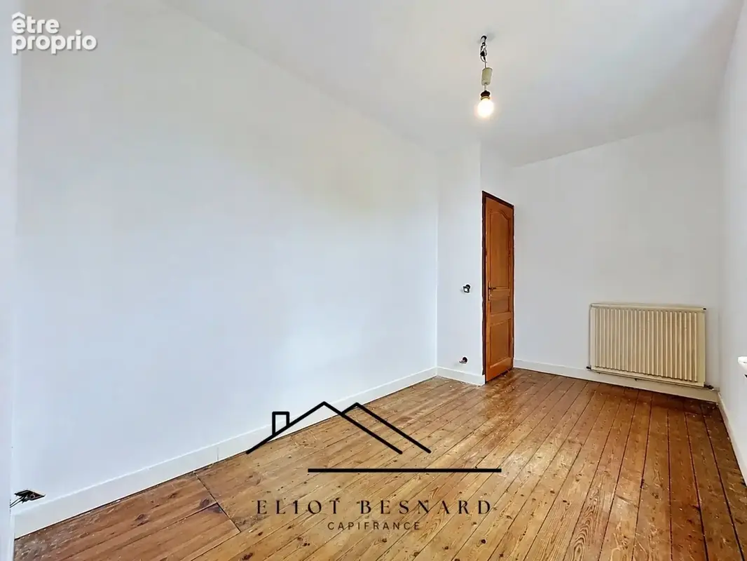 Maison de maître à rénover, 4 hectares, 1 dépendance, bordure de rivière - photo 8