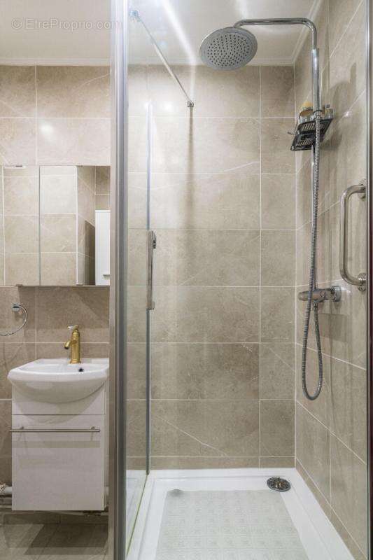 Appartement à PARIS-19E