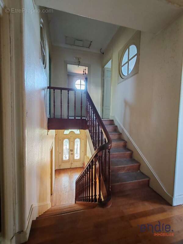 Grande maison 168 m2 - BUXEROLLES - photo 11