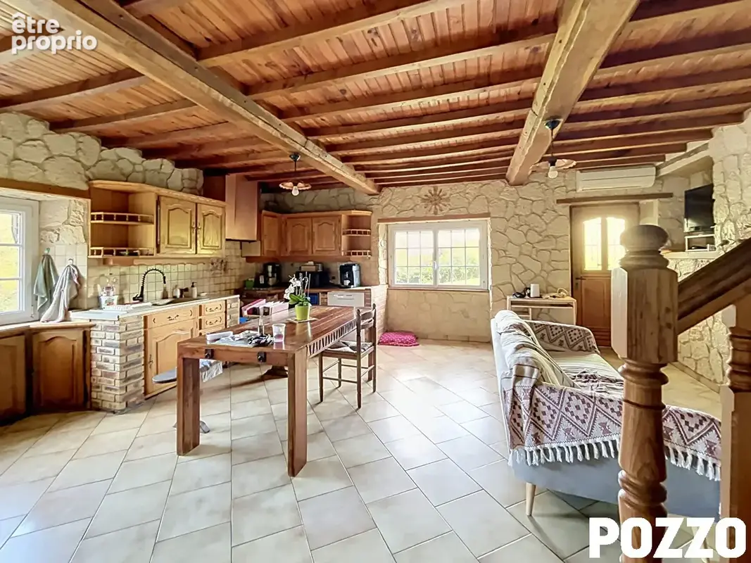 A vendre a montrabot maison en pierre au coeur de la campagne - photo 3