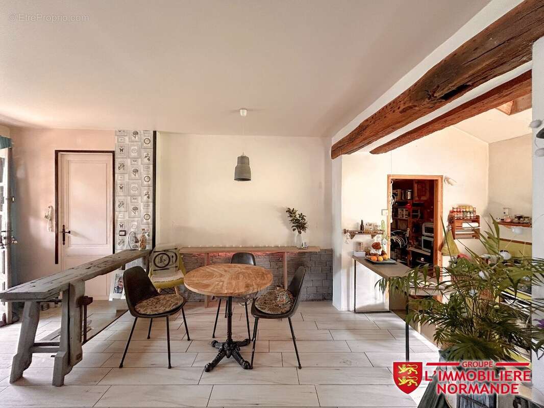 Belle bâtisse en pierre avec studio indépendant - photo 9