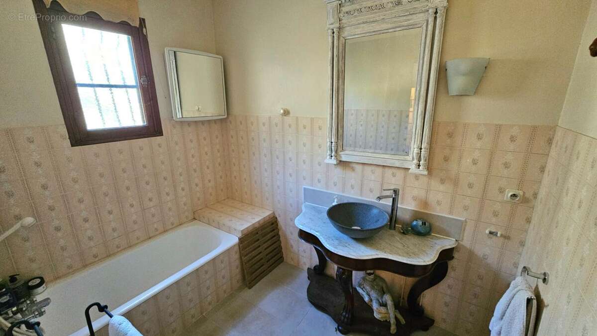 Maison à CLAVIERS