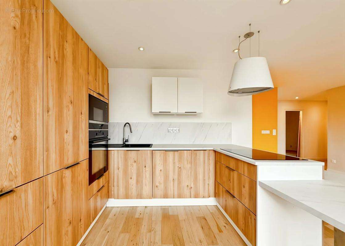 Appartement à AMBILLY