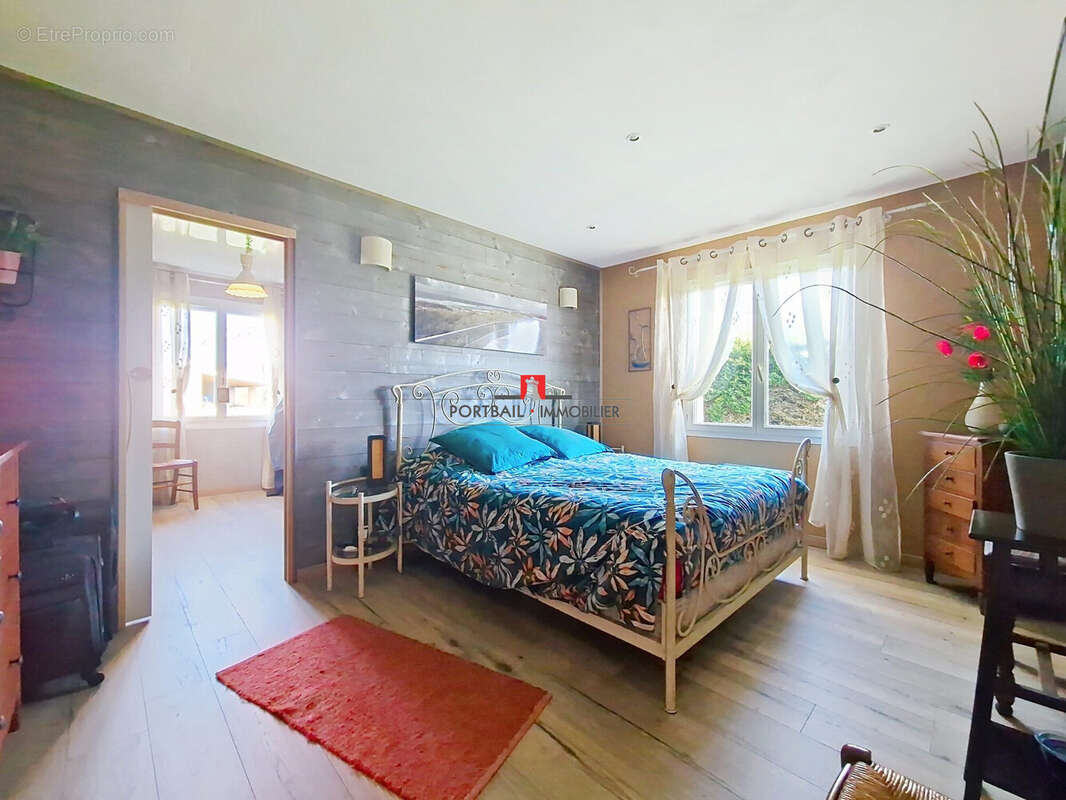 Maison à SAINT-GENES-DE-FRONSAC